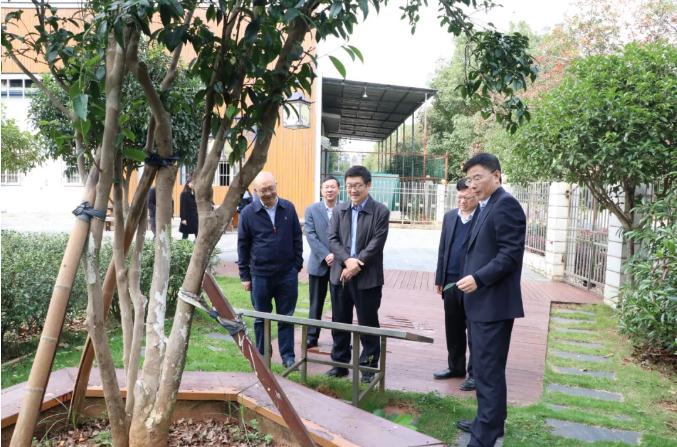 省供銷合作總社黨組書記、理事會主任劉湘凌調(diào)研我司